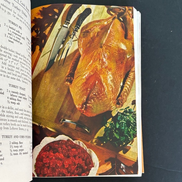 The Good Housekeeping Cook Book - Preface to the 7th Edition 1944 - Picture 8 of 16
